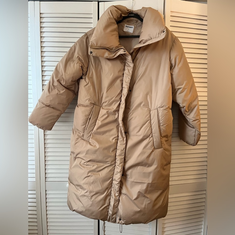 Old Navy Puffer Coat tan XL
